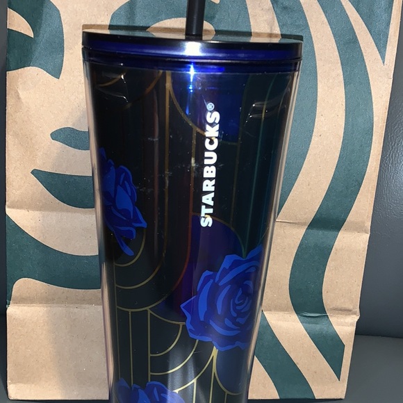 ❌SOLD❌Starbucks Fall 2020 blue rose 24oz tumbler - Picture 2 of 10